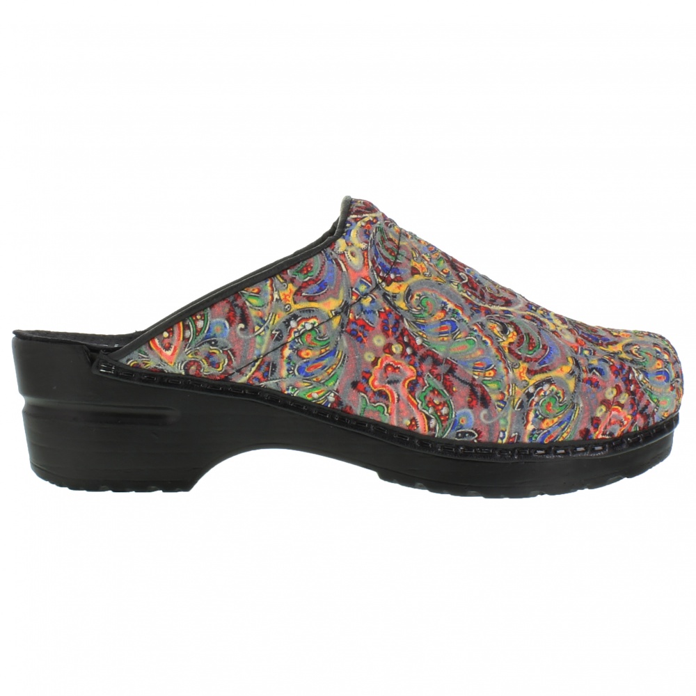 vegan sanita clogs