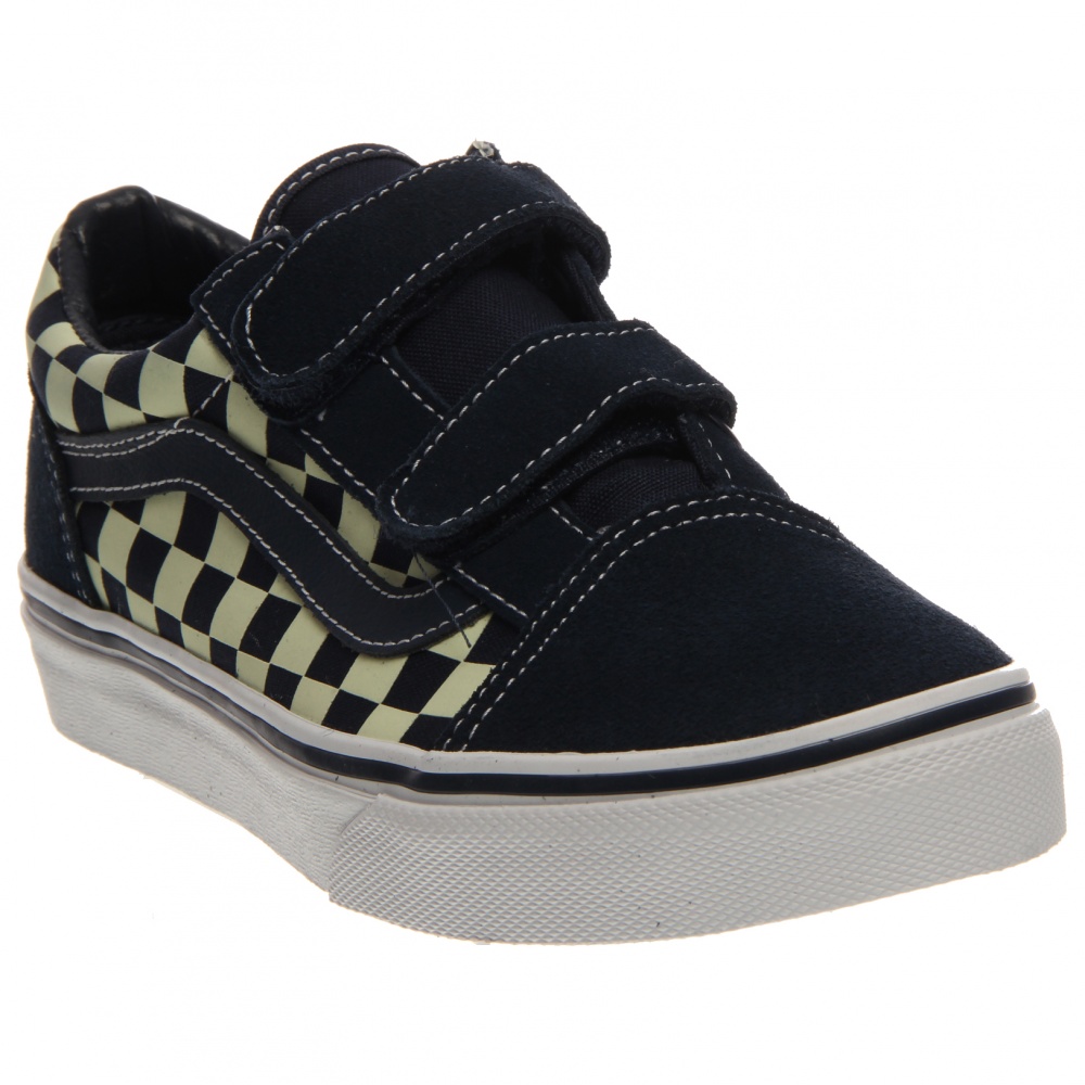 http://jenniferasperstyle.blogspot.com/2015/08/back-to-school-savings-on-shoes-and.html SHOEBACCA: Vans Old Skool V